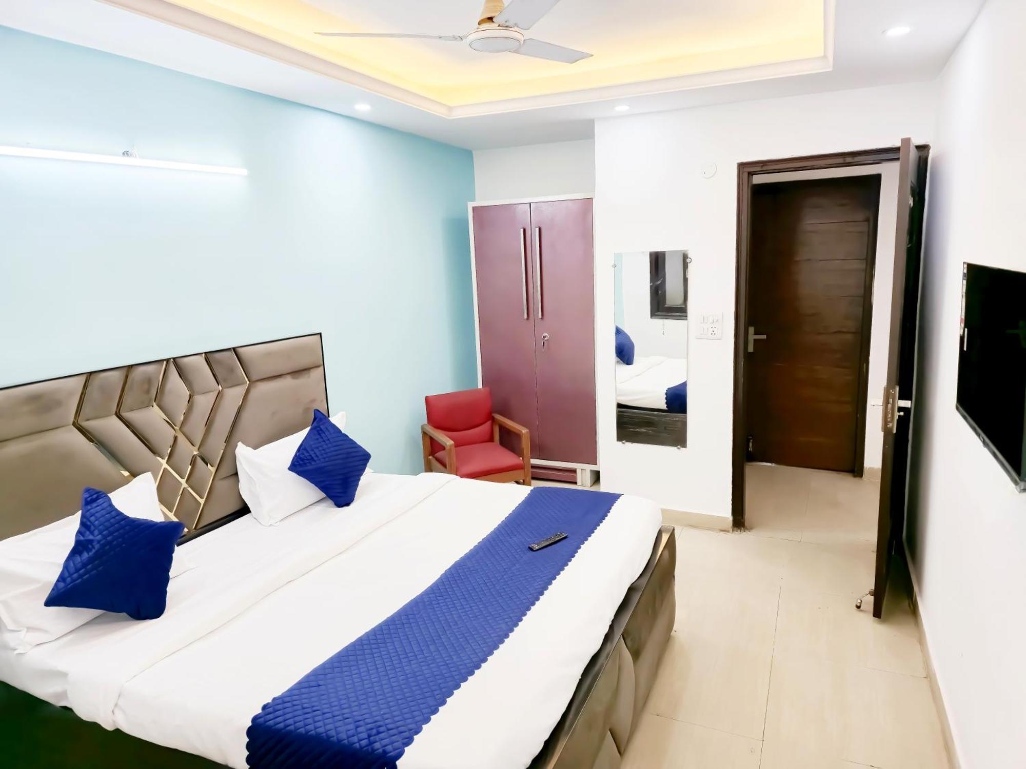 Agniv - Saket Metro Hotel